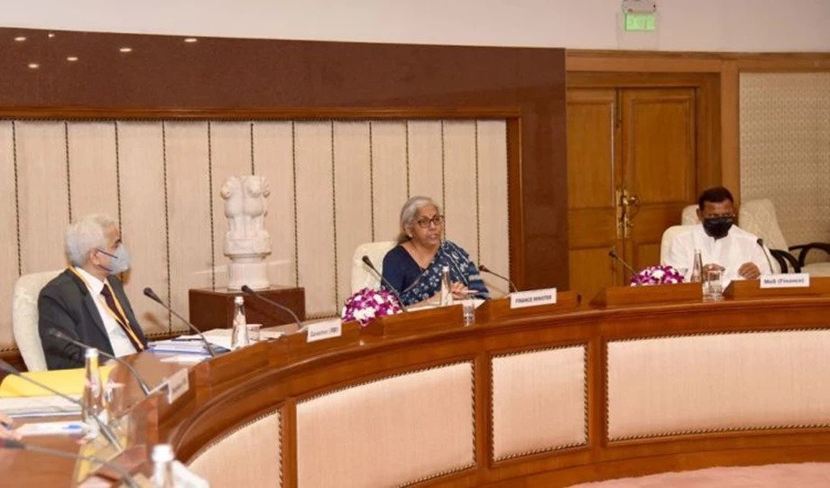 निर्मला सीतारमण ने फाइनेंशियल स्टैबिलिटी (एफएसडीसी) की 24वीं बैठक में की अध्यक्षता, बड़े वित्तीय समूहों के कामकाज पर विचार-विमर्श MoS (Finance) Dr. Bhagwat Kishanrao Karad; MoS (Finance) Mr. Pankaj Choudhary; Shri Shaktikanta Das, Governor, Reserve Bank of India