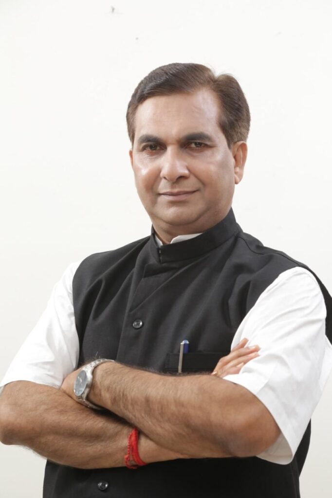 कोरोना के नए वैरिएंट से बचने के लिए जागरुकता ज़रूरी- ए पी पाठक AP Pathak, founder and former bureaucrat of Babu Dham Trust, said the above things while talking to the media.Where did he in his statement