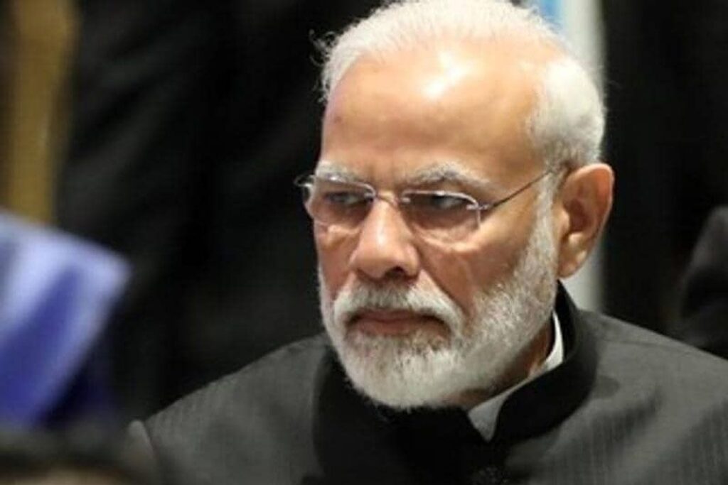 केंद्र सरकार द्वारा शीर्ष मंत्रालयों की नौकरशाही में बड़ा फेरबदल The central government has removed top bureaucrats in several ministries. In this major reshuffle, Air India Chairman Rajiv Bansal has been