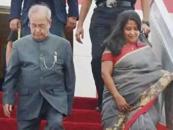 पूर्व राष्ट्रपति प्रणब मुखर्जी की बेटी शर्मिष्ठा मुखर्जी ने छोड़ी राजनीति, अब सोशल वर्क और आर्ट-कल्चर को आगे बढ़ाने का करेंगी काम