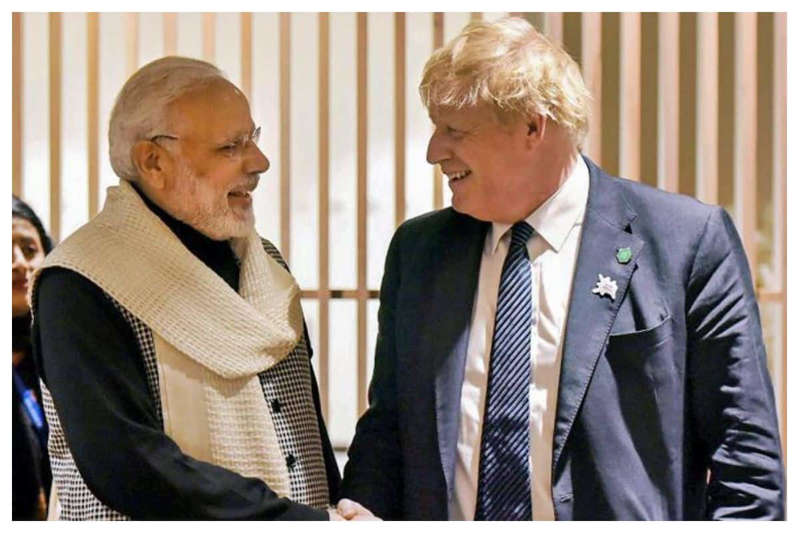 पीएम मोदी ने ब्रिटिश प्रधानमंत्री बोरिस जॉनसन से की फोन पर बात, जानें किन मुद्दों पर हुई चर्चा British PM Boris Johnson spoke with his Indian counterpart Narendra Modi ahead of the COP26 summit in Glasgow on Monday. Let us