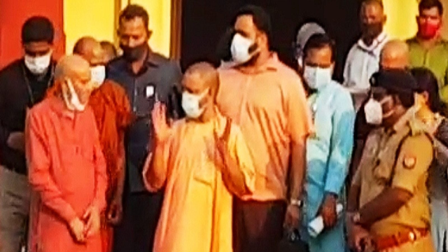 पीएम मोदी के दौरे से पहले बुद्ध के पुरातात्विक अवशेषों की हालत देख नाराज सीएम योगी, व्यवस्थाओं को व्यापक स्वरूप देने का दिया सख्त निर्देश