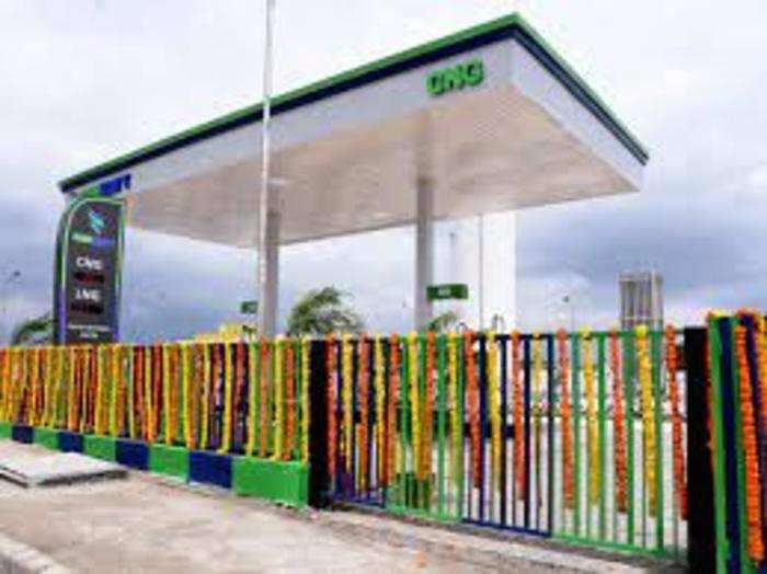 9 साल में पहली बार सबसे महंगां हुआ CNG और PNG, यहां जानें कीमतों में कितना हुआ इजाफा According to Indraprastha Gas Limited, a company that distributes gas in major cities of the country, the prices of natural gas are likely