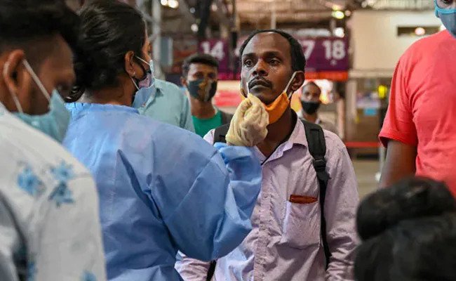 शनिवार को मिले 12,830 नए कोरोना संक्रमित, देश में 247 दिनों में उपचाराधीन मरीजों की संख्या सबसे कम With the arrival of 12,830 new cases of covid-19 in the country during the last 24 hours, the number of infected people increased to