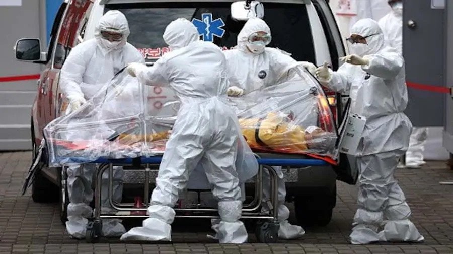 अमेरिका में कोरोना के कारण अब तक 7 लाख लोंगो ने गंवाई जान Due to the Corona epidemic, there was a great devastation all over the world, due to which countless people were losing their lives every day.