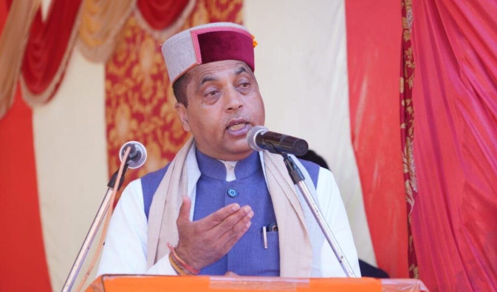 सीएम जयराम ठाकुर ने कुल्लू विधानसभा क्षेत्र के शाट में जनसभा को किया संबोधित, कांग्रेस पर साधा निशाना CM Jai Ram Thakur addressed a public meeting organized in Shat of Kullu assembly constituency today. During this, the CM said that it