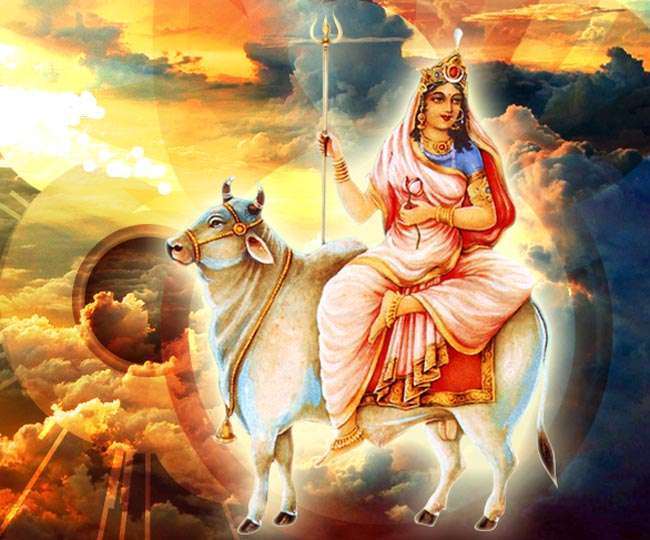 शारदीय नवरात्र: नवरात्रि का पहला दिन, जानें मां शैलपुत्री के पूजा का महत्व, पीएम मोदी ने दी बधाई
