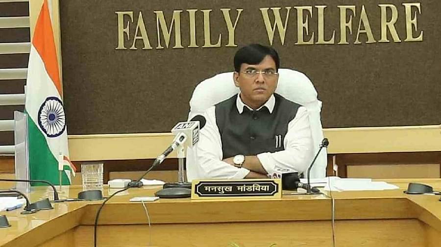 “महामारी में कोई तब तक सुरक्षित नहीं है जब तक कि सभी सुरक्षित नहीं हैं’’- स्वास्थ्य मंत्री डॉ. मनसुख मांडविया The Union Minister of Health and Family Welfare, Dr. Mansukh Mandaviya met the Finance and Health Ministers of G20 countries