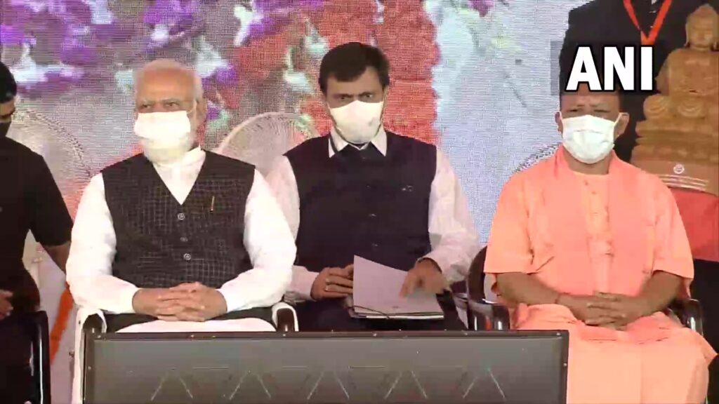 प्रधानमंत्री मोदी ने आयुष्मान भारत हेल्थ इंफ्रास्ट्रक्चर मिशन को किया लॉन्च, गरीबों का सपना होगा पूरा Prime Minister Narendra Modi on Monday inaugurated projects worth more than 5000 crores in Varanasi. Earlier PM Modi
