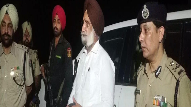 पंजाब के डिप्टी सीएम सुखजिंदर सिंह रंधावा ने देर रात भारत-पाकिस्तान सीमा का किया दौरा
