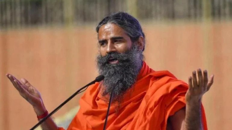 बाबा रामदेव की बढ़ी मुश्किलें, एलोपैथी उपचार पद्धति संबंधी बयान पर नोटिस जारी The difficulties of yoga guru Baba Ramdev have increased. The court has issued notice to him. This notice is alleged against the allopathy
