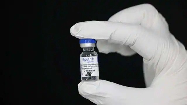 स्पूतनिक-वी वैक्सीन से हो सकता है HIV, दक्षिण अफ्रीका के बाद नामीबिया ने इस्तेमाल पर लगाई रोक Namibia will ban the use of the Russian corona vaccine Sputnik-V. The country's Health Ministry gave this information on Saturday.