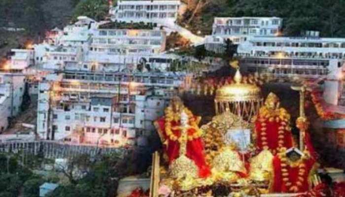 जाना चाहते है वैष्णो देवी के धाम तो जान लें कोविड-19 की नई गाइडलाइन Jammu and Kashmir administration has issued new guidelines for pilgrims visiting Vaishno Devi temple to prevent the spread