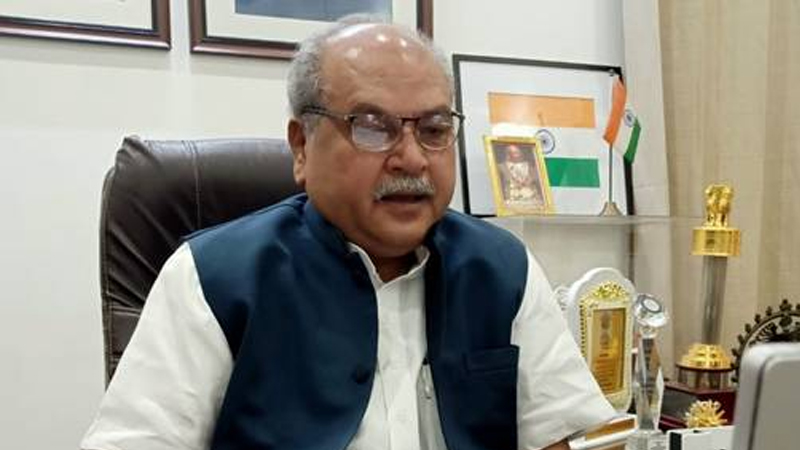 कश्मीर में सेब महोत्सव का केंद्रीय कृषि मंत्री श्री तोमर व उप राज्यपाल श्री सिन्हा ने किया शुभारंभ The first ever Apple Festival organized in Srinagar, Jammu and Kashmir, was inaugurated today by the Union Minister for Agriculture