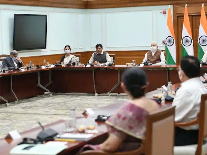 प्रधानमंत्री नरेन्द्र मोदी ने घरेलू टीका निर्माताओं के साथ की बातचीत, उनके प्रयासो के लिए की सराहना