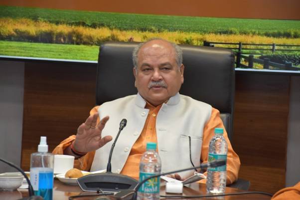स्वच्छता स्वभावगत और संस्कारगत होना चाहिए- नरेंद्र सिंह तोमर Under the cleanliness drive, Agriculture and Farmers Welfare Minister Shri Narendra Singh Tomar inspected the Krishi Bhawan and met