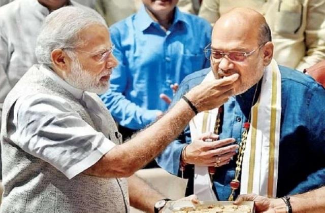 आज 57 साल के हुए देश के गृहमंत्री अमित शाह, पीएम मोदी समेत देश के कई नेताओं ने दी बधाई
