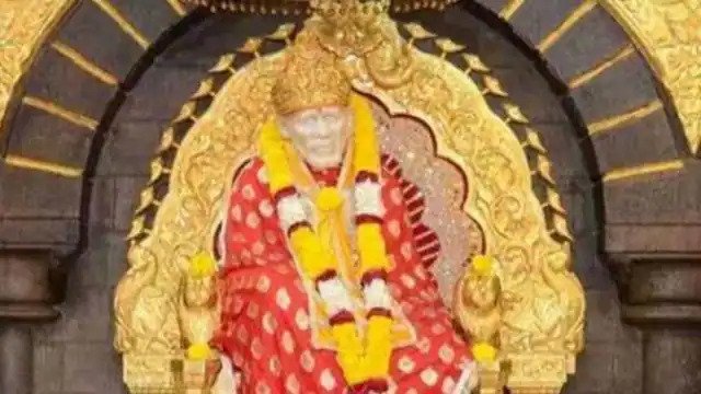 साई भक्तों के लिए खुशखबरी, कोरोना नियमों के साथ 7 अक्टूबर से खुलेंगे शिर्डी साई के दरबार Devotees were eagerly waiting for the opening of the Sai Baba temple in Shirdi. During the Corona period, the temples were also closed unde