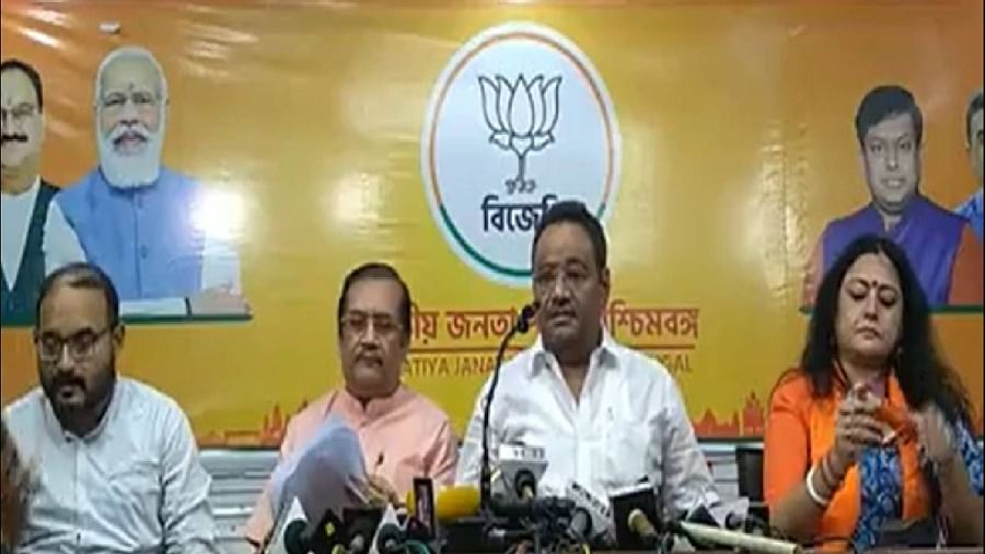 भाजपा ने कोलकाता नगर निकाय चुनाव के लिए उम्मीदवारों की सूची जारी की The Bharatiya Janata Party on Monday released its list of candidates for the elections to the 144-ward Kolkata Municipal Corporation