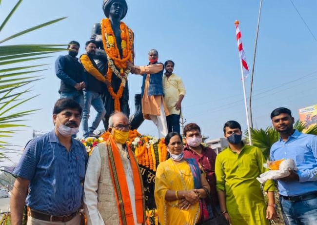 बिरसा मुंडा के पोते श्री सुखराम मुंडा 16 नवंबर को श्री अर्जुन मुंडा की उपस्थिति में दिल्ली हाट में आदि महोत्सव का करेंगे उद्घाटन Development Federation of Ministry of Tribal Affairs Limited (TRIFED) memory of great tribal freedom fighter Bhagwan Birsa Munda
