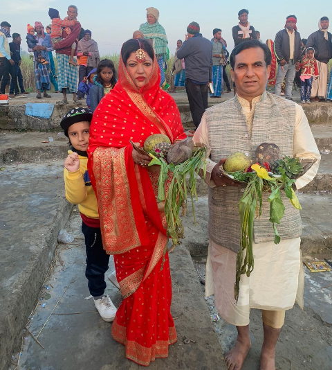 मंजुबाला पाठक ने धुमधाम से मनाया सूर्योपासना का छठ पर्व
