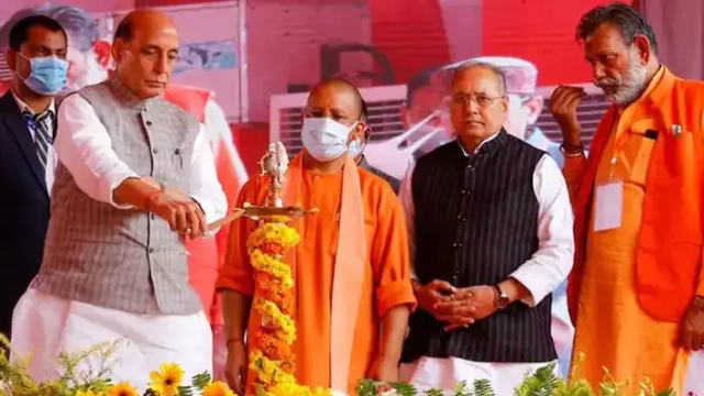 रक्षा मंत्री श्री राजनाथ सिंह ने झांसी में तीन दिवसीय ‘राष्ट्र रक्षा समर्पण पर्व’ का किया उद्घाटन