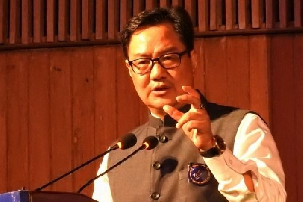 सरकार आज लोकसभा में पेश करेगी अहम विधेयक