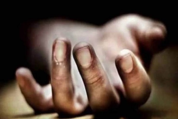 यूपी के महाराजगंज में मंदिर के पुजारी और एक साध्वी की हत्या, इलाके में मचा हड़कंप