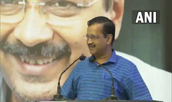 सीएम अरविंद केजरीवाल ने पंजाब में किया बड़ा ऐलान, सास-बहू-बेटी सबको देंगे 1000 रुपये Delhi Chief Minister Arvind Kejriwal has made a big announcement in Punjab on Monday. He said that if our government is formed in Punjab,