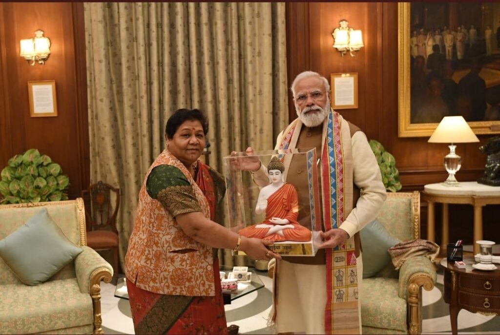 प्रधानमंत्री श्री मोदी से राज्यपाल सुश्री उइके ने भेंट कर विभिन्न मुद्दों पर की चर्चा