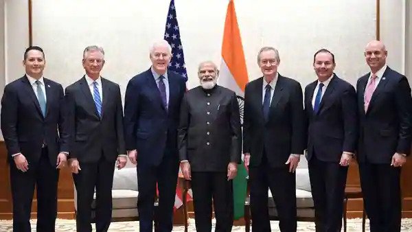 सीनेटर जॉन कॉर्निन के नेतृत्व में प्रधानमंत्री मोदी ने अमेरिकी कांग्रेस के प्रतिनिधिमंडल से की मुलाकात Prime Minister Narendra Modi on Saturday met a US Congressional delegation led by Senator John Cornyn. cornin india