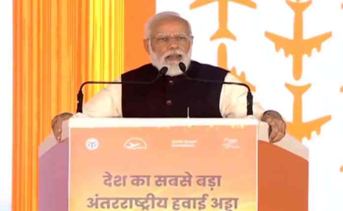 एशिया के सबसे बड़े एयरपोर्ट का शिलान्यास पर बोले पीएम मोदी, प्रोजेक्ट अटके नहीं, लटके नहीं, भटके नहीं