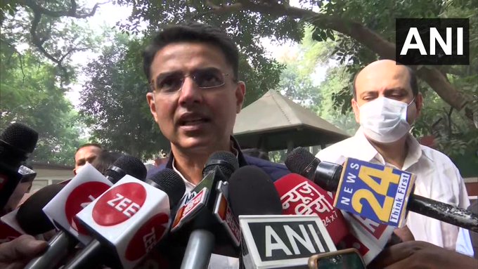 सचिन पायलट ने सोनिया गांधी से की मुलाकात, राजस्थान चुनाव को लेकर हुई चर्चा Former Deputy Chief Minister Sachin Pilot on Friday met Congress President Sonia Gandhi in Delhi amid speculations about cabinet reshuffle