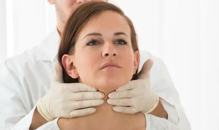 थाइराइड की समस्या से है परेशान तो तुलसी कुछ ऐसे करें सेवन Thyroid is a big problem nowadays. Thyroid is a disease that is affecting women more than men. Thyroid is deteriorating nowadays