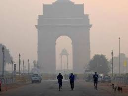 राजधानी दिल्ली में वायु प्रदूषण से हालत हुई खराब, सरकार ने वाहन चालकों से की यह स्टीकर लगवाने की अपील