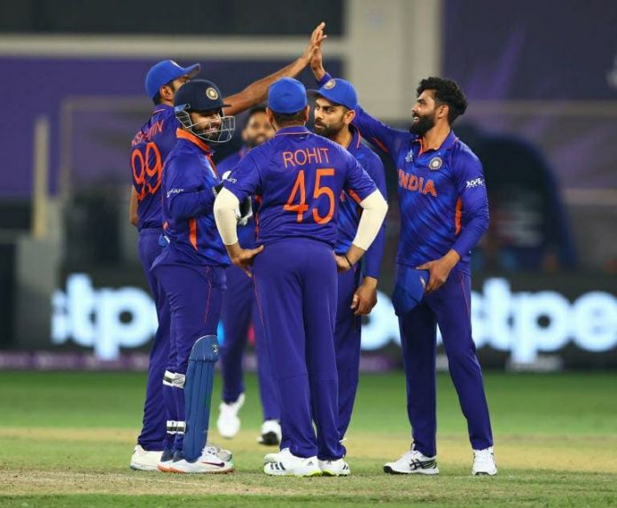 भारत ने स्कॉटलैंड को आठ विकेट से हराया, नेट रन रेट में अफगानिस्तान से आगे निकला India thrashed Scotland for 85 runs in 17.4 overs to win the match by scoring 89 for two in 6.3 overs. India net run rate with