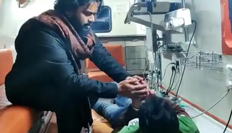 जेएनयू : फिर भड़की हिंसा, ABVP और लेफ्ट के छात्रों के बीच मारपीट, कई घायल A case of assault has come to light between leftist students and students of Akhil Bharatiya Vidyarthi Parishad in Jawaharlal Nehru