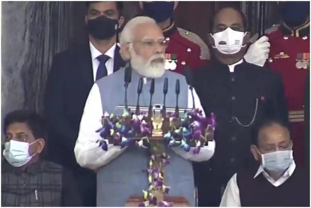 संविधान दिवस पर बोले पीएम मोदी, पारिवारिक पार्टियां लोकतंत्र में आस्था रखने वालों के लिए चिंता का सबब Constitution Day is being celebrated across the country today. All the celebrities including the President and the Prime Minister