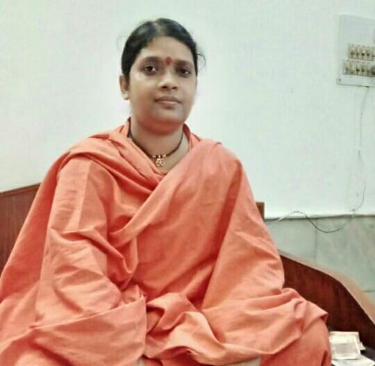 सार्वजनिक जीवन में हर बहू बेटी,बहन, पत्नी को मर्यादा में रहना चाहिए- साध्वी सत्यप्रभा गिरी