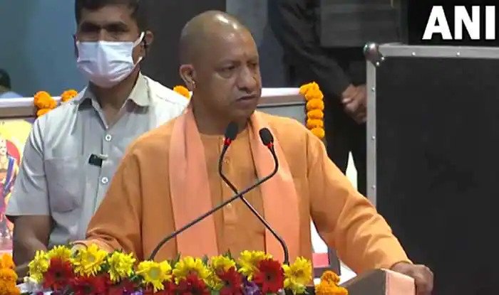 कृषि कानूनों पर पीएम मोदी के फैसले का सीएम योगी ने किया स्वागत, कही ये बड़ी बात After the announcement of PM Narendra Modi, it has been decided that agricultural laws will be withdrawn. There is a wave among farmers