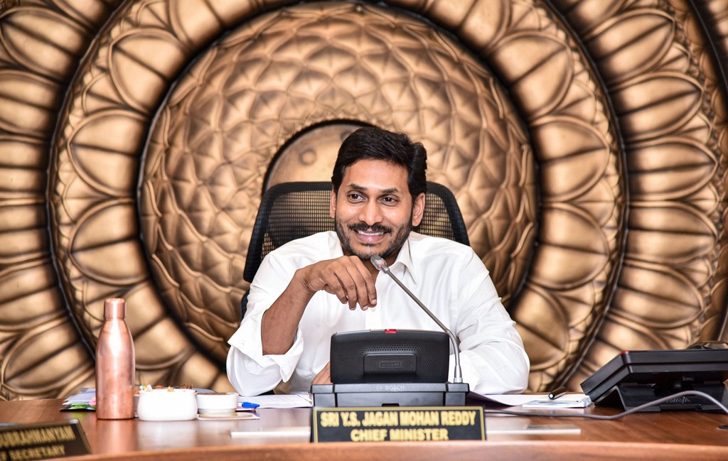 आंध्र प्रदेश विधान परिषद ने ‘3 राजधानियों’ निरसन विधेयक को मंजूरी दी The Andhra Pradesh Legislative Council on Tuesday passed a bill to repeal the controversial AP Decentralization and Inclusive Development