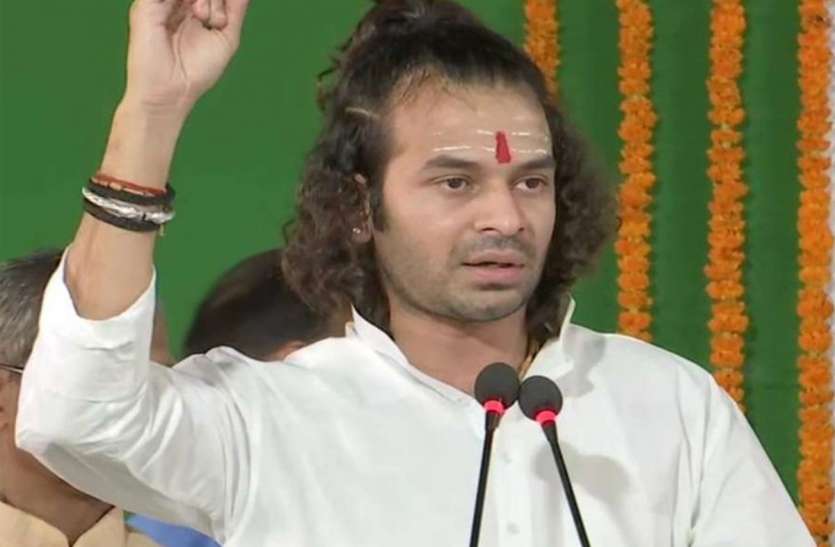 आजादी को भीख बोलने पर कंगना की जमकर हो रही आलोचना, इस बार लालू के लाल ने सुनाई खरी- खोटी Bollywood actress Kangana Ranaut has already been very famous due to her wayback style, as well as her name has been coming in controversies