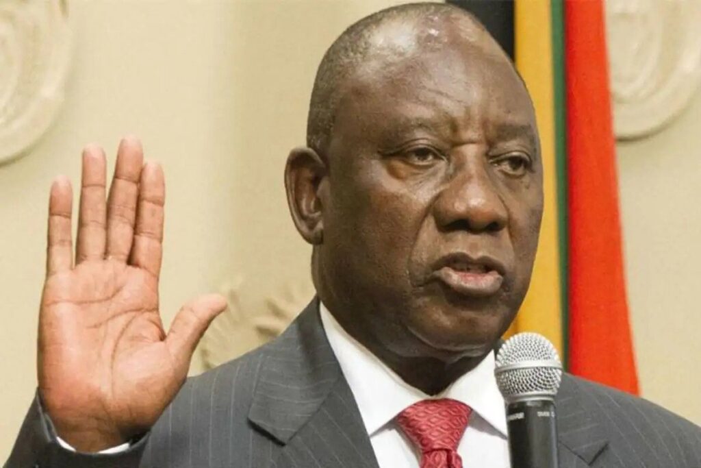 एस अफ्रीकी राष्ट्रपति ने कोरोना की चौथी लहर की दी चेतावनी With the Omicron version spreading to all of South Africa's provinces, President Cyril Ramaphosa has raised the possibility that the