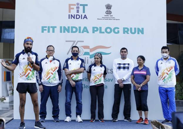 फिट इंडिया प्लॉग रन के साथ राष्ट्रव्यापी स्वच्छ भारत अभियान का समापन; 500 प्रतिभागियों ने इकट्ठा किया 150 किलोग्राम कूड़ा
