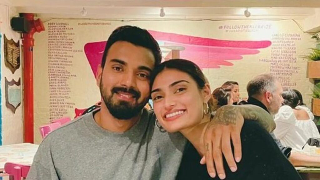 क्रिकेटर केएल राहुल ने अथिया शेट्टी के साथ अपने रिलेशन पर लगाई मोहर, इंस्टा पर किया प्यार का इजहार