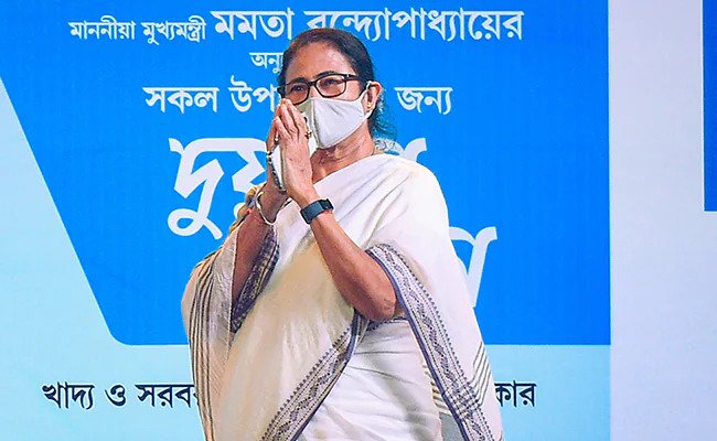 West Bengal Chief Minister Mamata Banerjee on Monday paid tribute to the security personnel martyred in the 2001 Parliament attack.