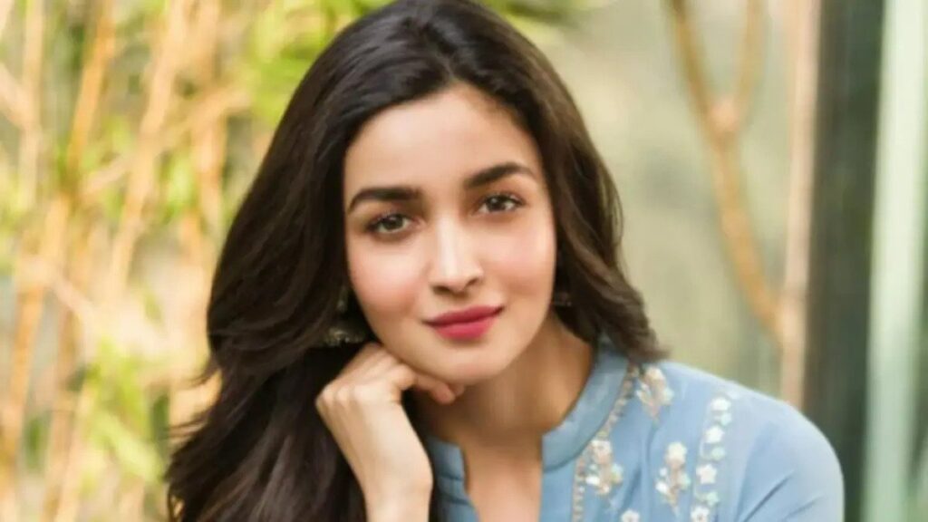 पेटा ने आलिया को 2021 का ‘पर्सन ऑफ द ईयर’ चुना People for Ethical Treatment of Animals (PETA) has named Alia Bhatt as the 'as social work. on his social mediaPerson of the Year'