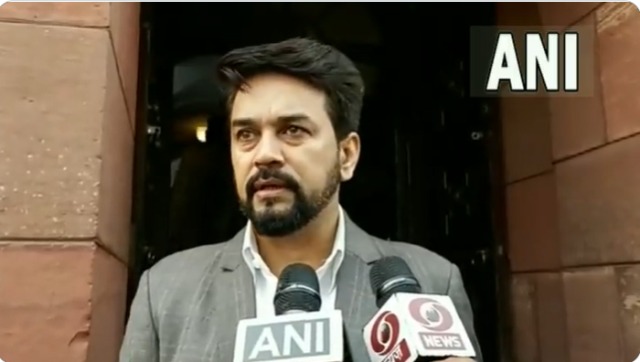 बीजेपी नेताओं को लेकर अखिलेश यादव के विवादित बयान पर अनुराग ठाकुर का पलटवार Union Minister Anurag Thakur has hit back on the controversial statement of SP chief and former UP CM Akhilesh Yadav regarding BJP leaders.