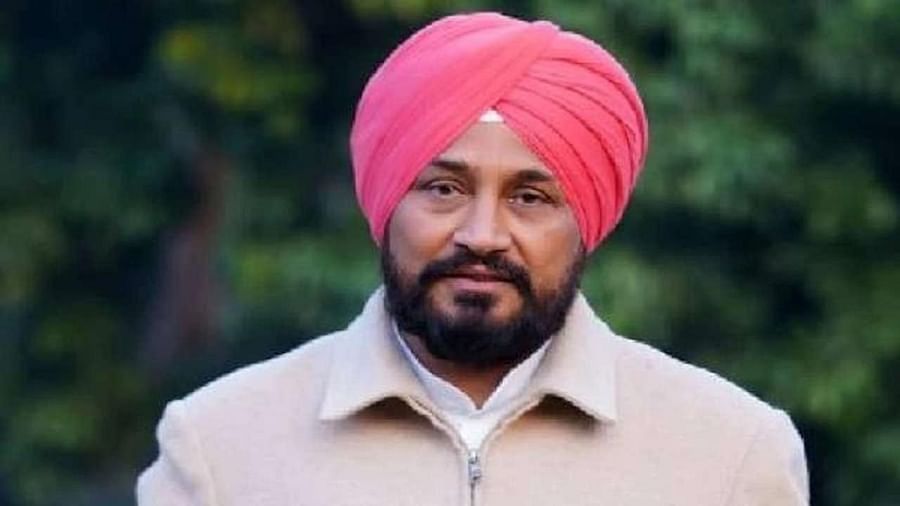 सीएम चरणजीत चन्नी का ऐलान, दिल्ली की सीमाओं से घर लौटने पर किसानों का स्वागत करेगा पंजाब Punjab Chief Minister Charanjit Channi said the state government on Saturday would welcome farmers on their return from the Delhi border,