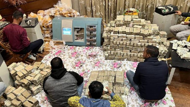 डीजीजीआई अहमदाबाद ने कानपुर में तलाशी अभियान में जब्त किए 177 करोड़ रुपये